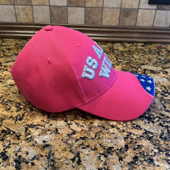 NWOT US ARMY WIFE Pink Cap Hat with Flag - Picture 3 of 5